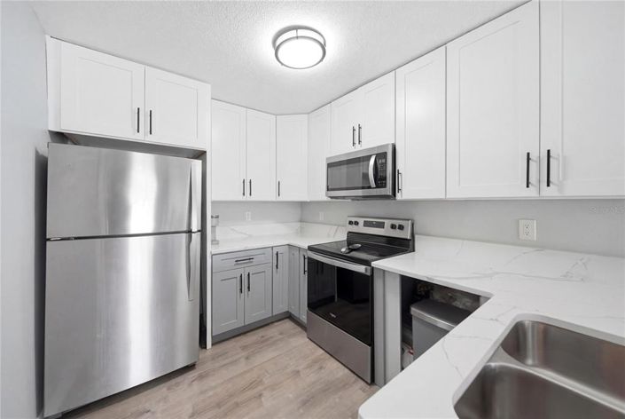 Image No.6-2 Bed House for sale