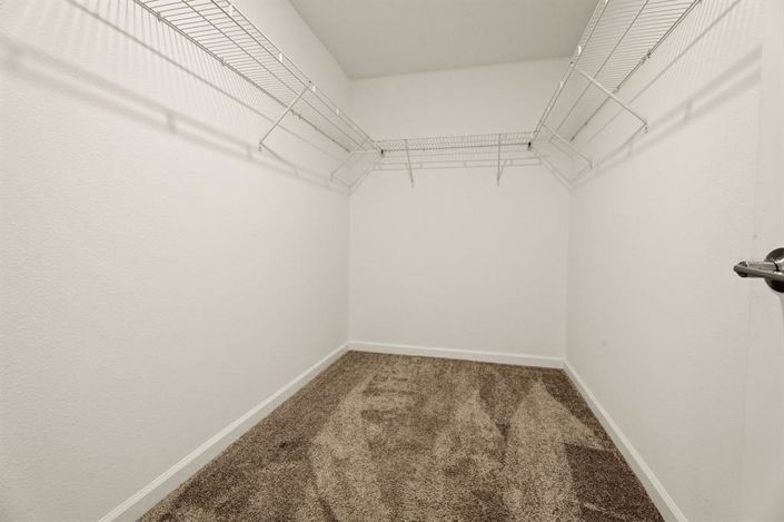 Image No.28-3 Bed Townhouse for sale
