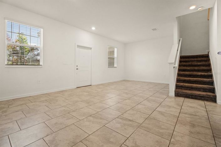Image No.4-3 Bed Townhouse for sale