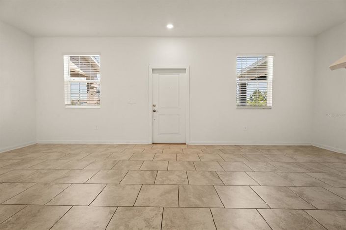 Image No.6-3 Bed Townhouse for sale