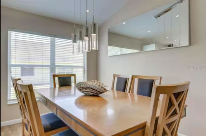 Image No.4-5 Bed House for sale