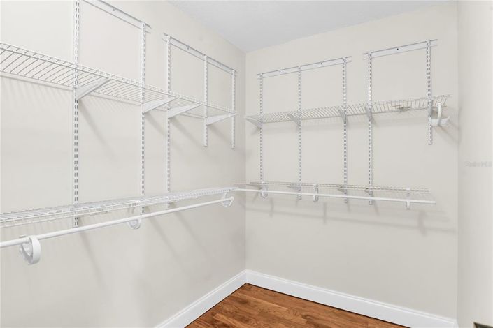 Image No.23-2 Bed Townhouse for sale