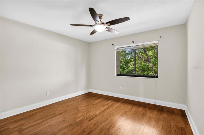 Image No.24-2 Bed Townhouse for sale