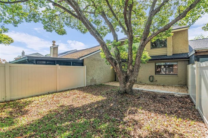 Image No.28-2 Bed Townhouse for sale