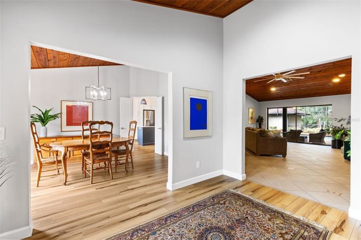 Image No.19-5 Bed House for sale