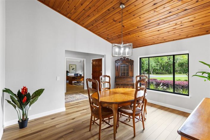 Image No.23-5 Bed House for sale