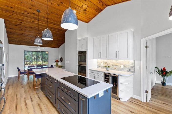 Image No.26-5 Bed House for sale