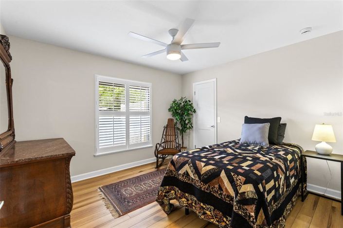 Image No.31-5 Bed House for sale