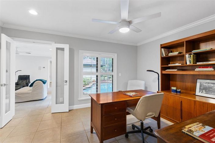 Image No.33-5 Bed House for sale