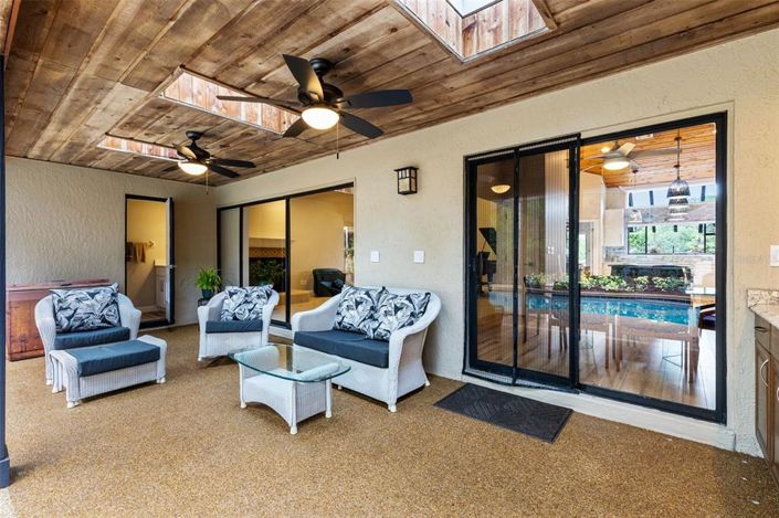 Image No.45-5 Bed House for sale