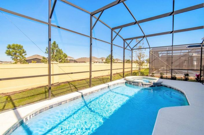 Image No.19-5 Bed House for sale