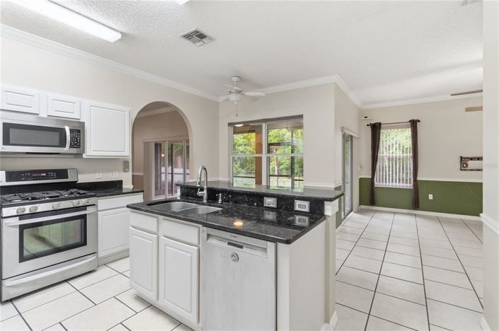 Image No.4-4 Bed House for sale