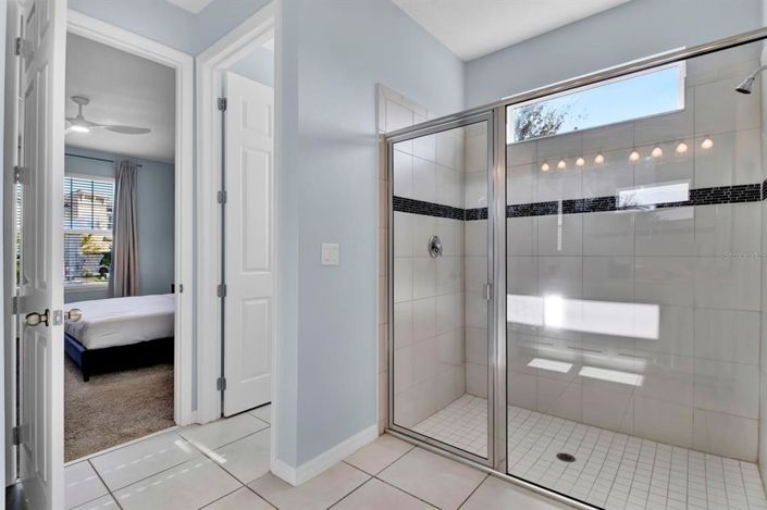 Image No.24-10 Bed House for sale