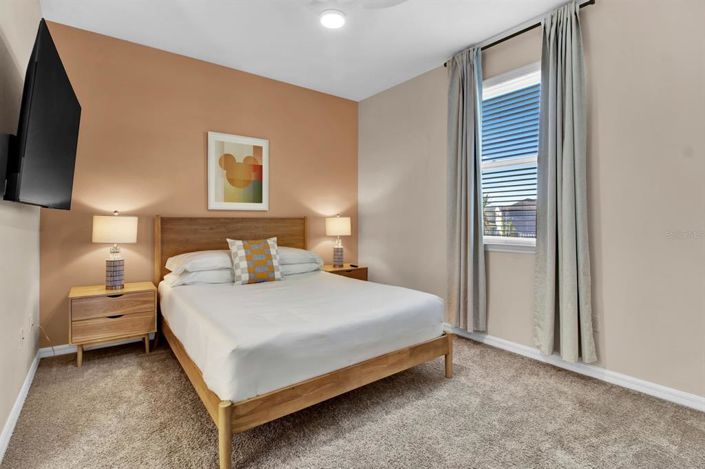 Image No.28-10 Bed House for sale