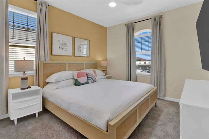 Image No.32-10 Bed House for sale