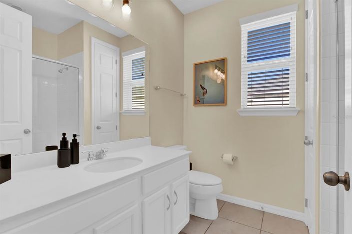 Image No.33-10 Bed House for sale