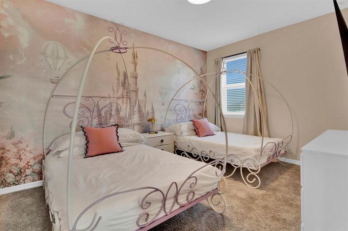 Image No.34-10 Bed House for sale