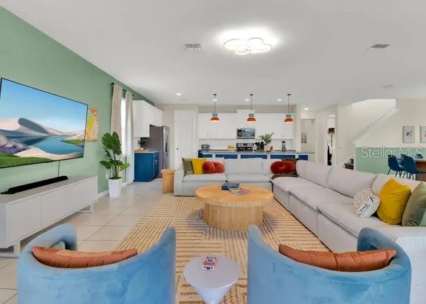 Image No.4-10 Bed House for sale