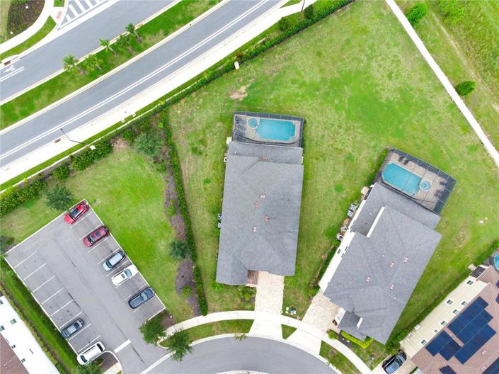 Image No.48-10 Bed House for sale