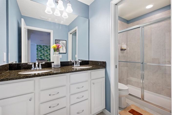 Image No.15-8 Bed House for sale