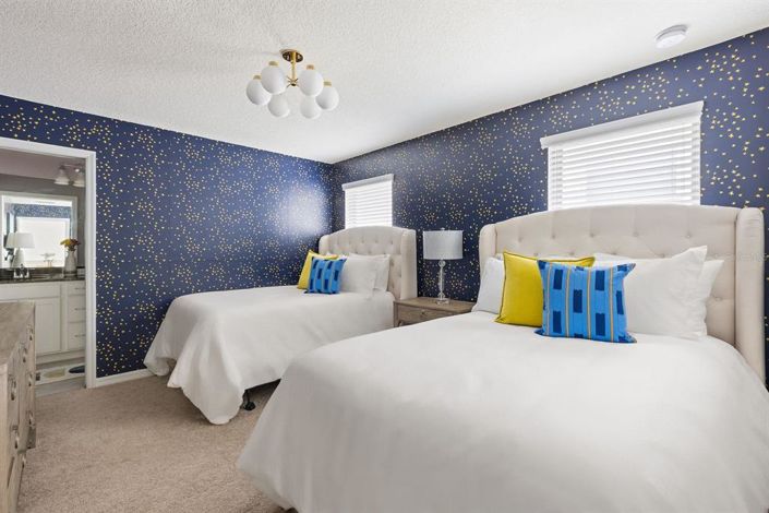 Image No.16-8 Bed House for sale