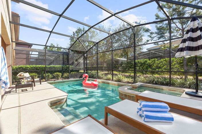 Image No.8-6 Bed House for sale