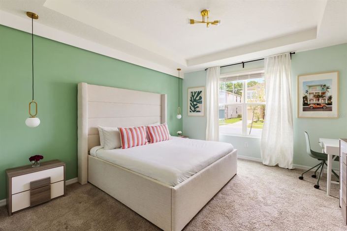 Image No.17-9 Bed House for sale