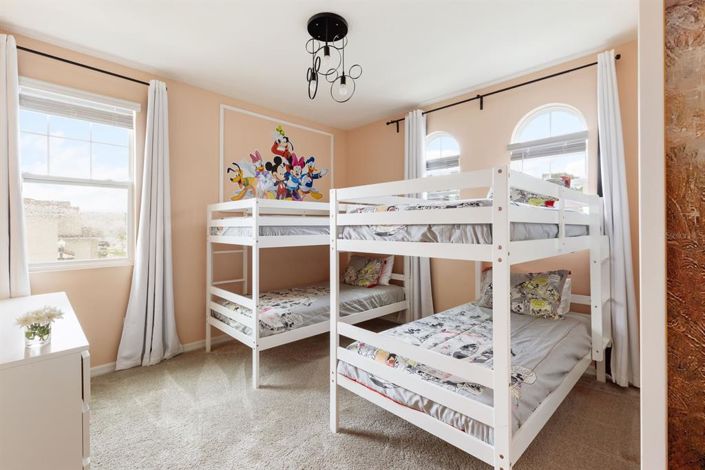 Image No.24-9 Bed House for sale