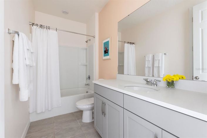 Image No.25-9 Bed House for sale