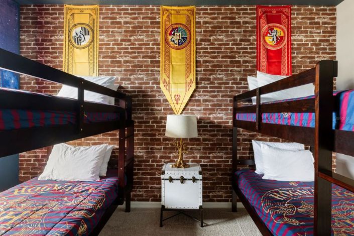 Image No.27-9 Bed House for sale