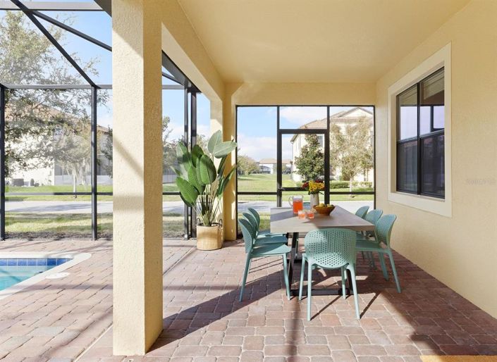 Image No.10-8 Bed House for sale