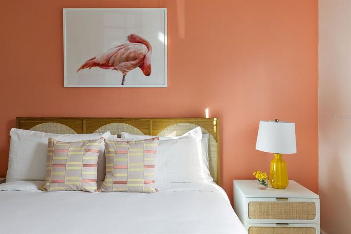 Image No.18-8 Bed House for sale