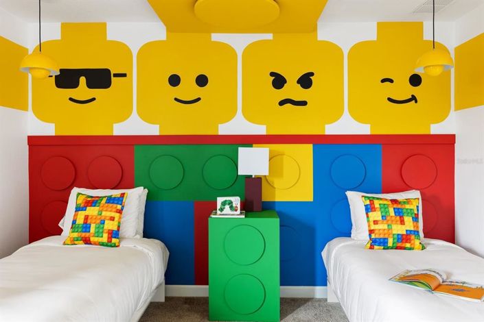 Image No.21-8 Bed House for sale