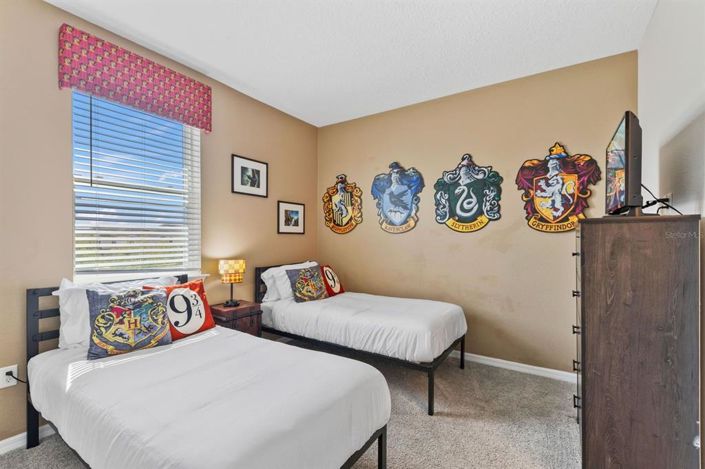 Image No.24-9 Bed House for sale