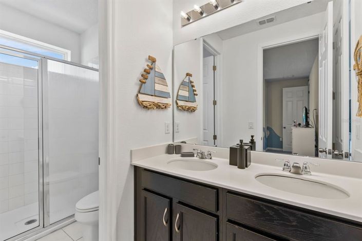 Image No.26-9 Bed House for sale