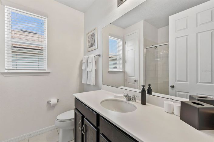 Image No.28-9 Bed House for sale