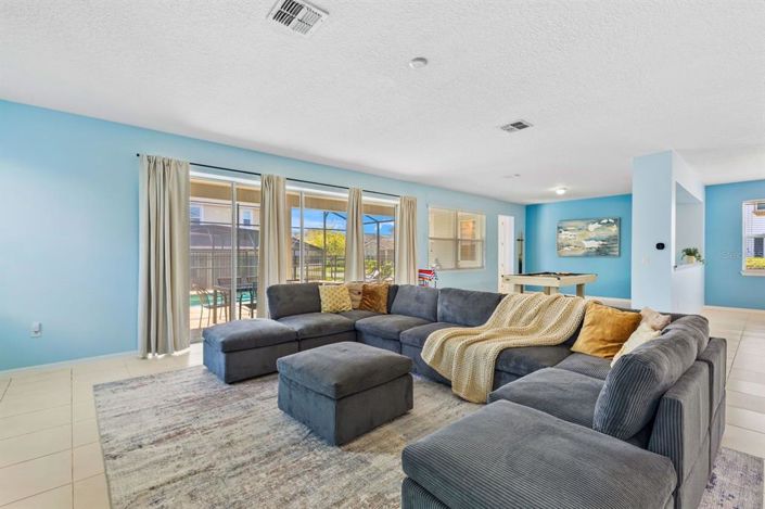 Image No.3-9 Bed House for sale