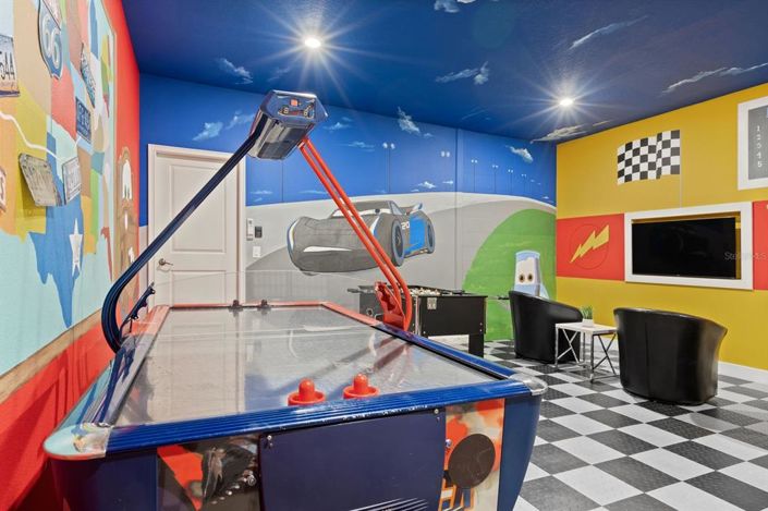 Image No.16-8 Bed House for sale