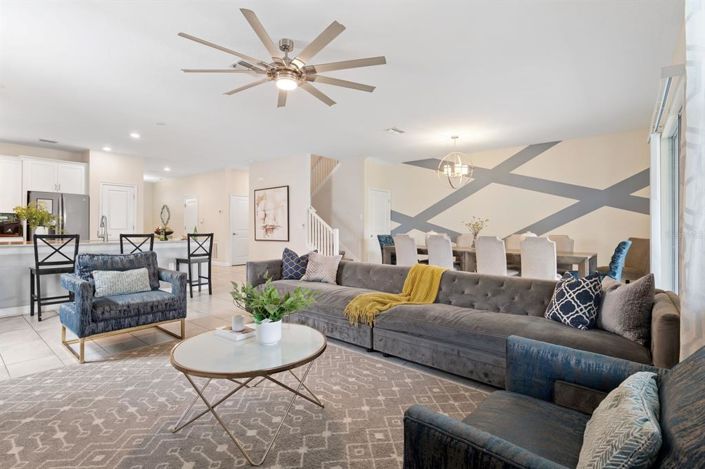 Image No.2-8 Bed House for sale