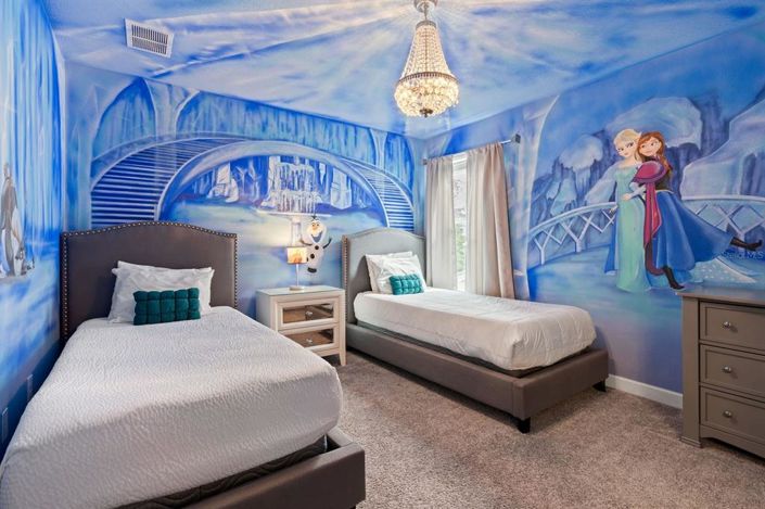 Image No.30-8 Bed House for sale