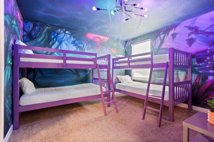 Image No.35-8 Bed House for sale