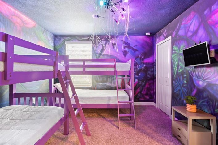 Image No.36-8 Bed House for sale