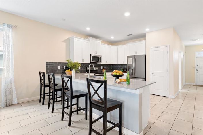 Image No.4-8 Bed House for sale