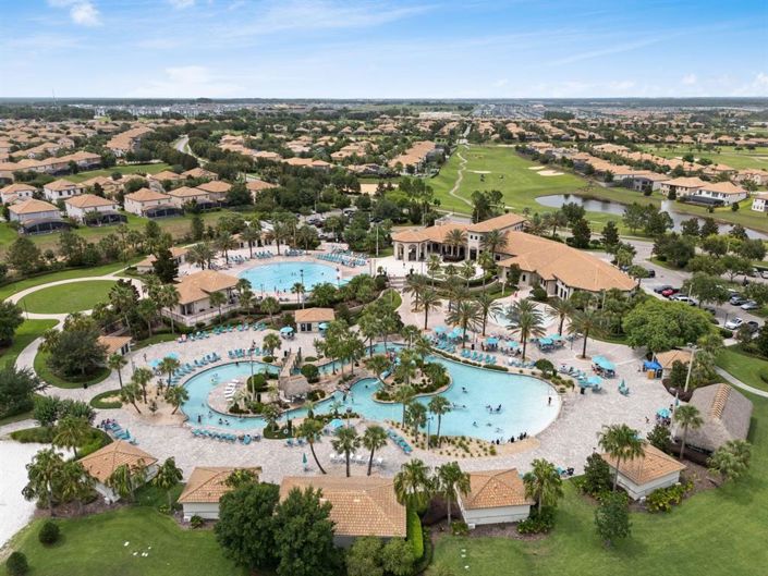 Image No.44-8 Bed House for sale