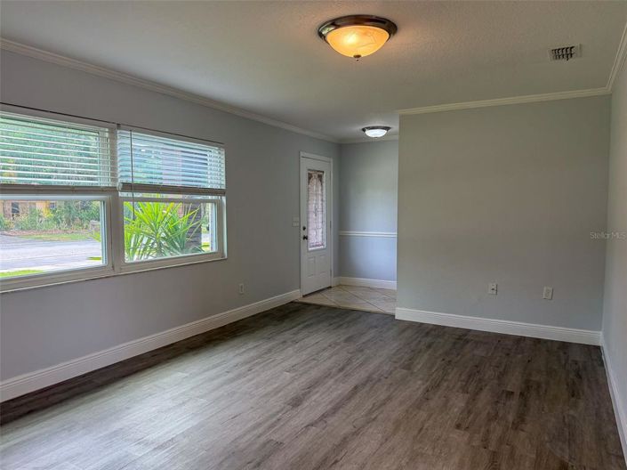 Image No.6-3 Bed House for sale