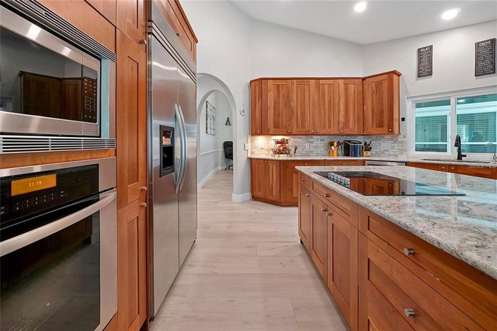 Image No.10-4 Bed House for sale