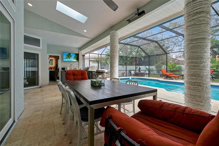 Image No.19-4 Bed House for sale