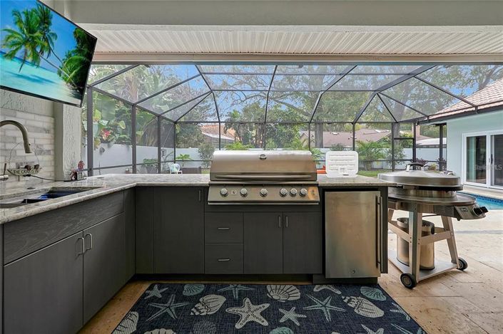 Image No.20-4 Bed House for sale