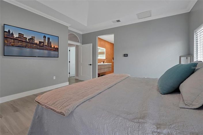 Image No.25-4 Bed House for sale