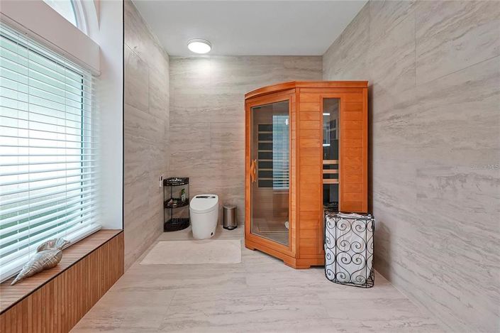 Image No.28-4 Bed House for sale